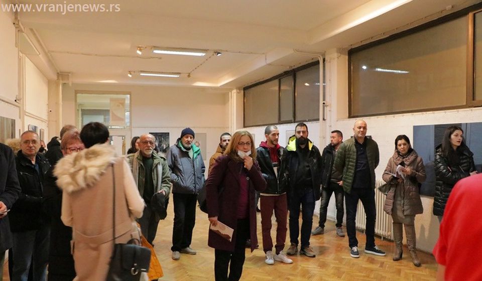 Detalj sa otvaranja izložbe. Foto Vranje News