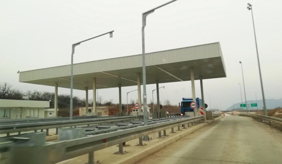 Naplatna rampa kod Suvog Dola. Foto VranjeNews