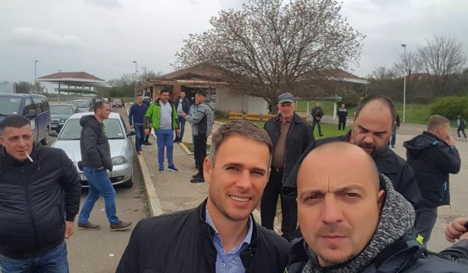 Sa potpredsednikom NS Miroslavom Aleksićem kod Ćuprije. Foto privatna arhiva