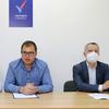 Pavlović, Ristić i Zlatković (s leva na desno) na konferenciji za medije posle saznanja o odbačaju prijave protiv četvorice članova SNS. Foto Vranje News