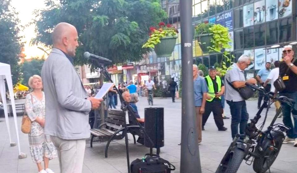 Direktor Jović prilikom nedavnog otvaranja izložbe u sklopu Dana Vranja. Foto Istorijski arhiv 31. januar