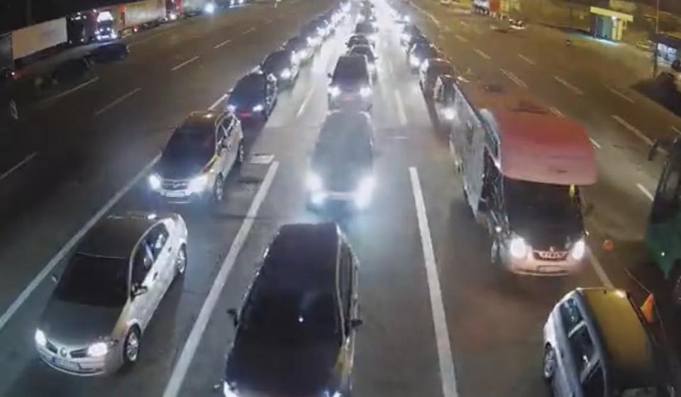 Stanje u vreme zastoja na izlazu iz Srbije. Foto screenshot AMSS 