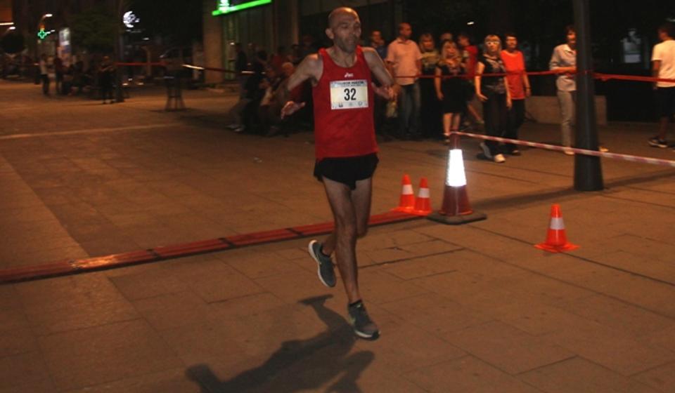 Makedonski rekorder Trpe Martinovski drugi na Vranjskom maratonu. Foto VranjeNews