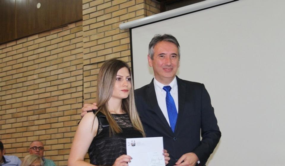 Jovana Ljubić, đak generacije Poljoprivredno-veterinarske škole. Foto VranjeNews