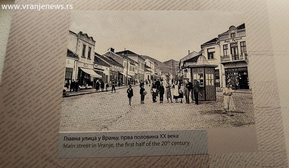 Glavna ulica u Vranju u prvoj polovini 19. veka. Foto Vranje News (Izvor: Stalna Etnološka postavka Narodnog muzeja)
