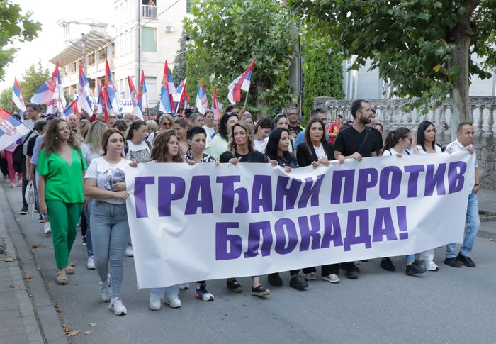 Sa današnjeg kontraprotesta u organizaciji naprednjaka. Foto Vranje news