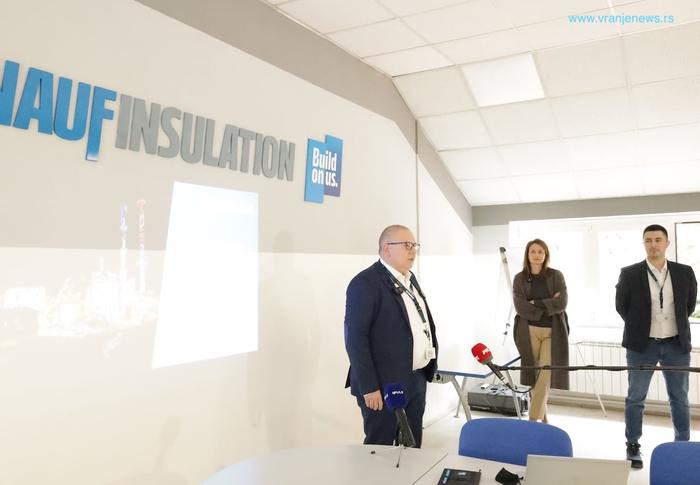 Direktor Branislav Popović u današnjem susretu sa novinarima. Foto Vranje news