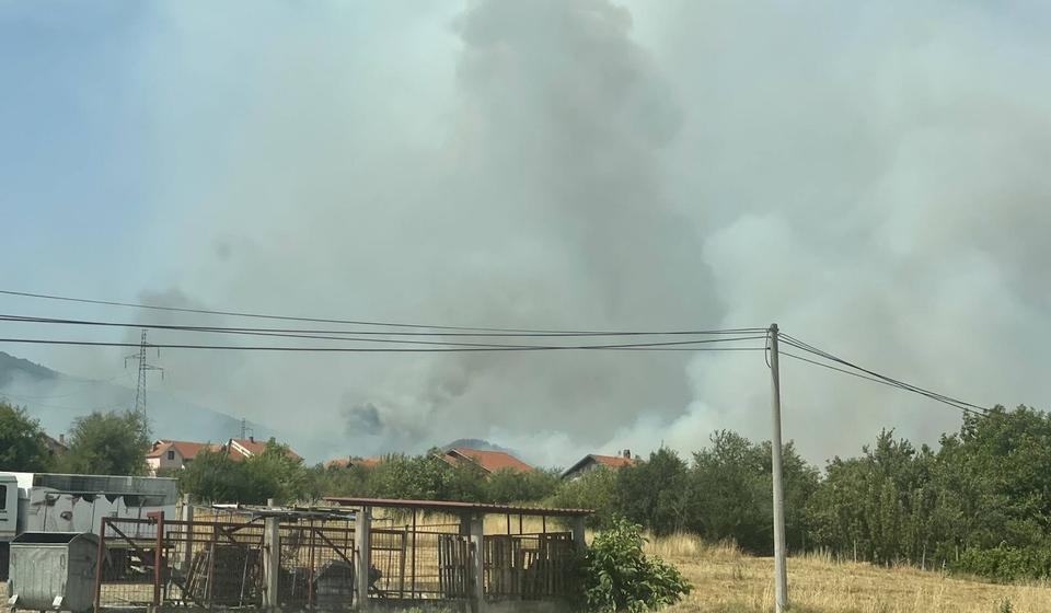 Sve se dešava posle velikog požara na deponiji u julu i verbalnih sukoba meštana sa rukovdstvima JKP Komrad i Grada Vranja. Foto Vranje news