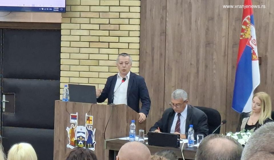 Igor Zlatković na poslednjoj sednici Skupštine grada Vranja. Foto Vranje news