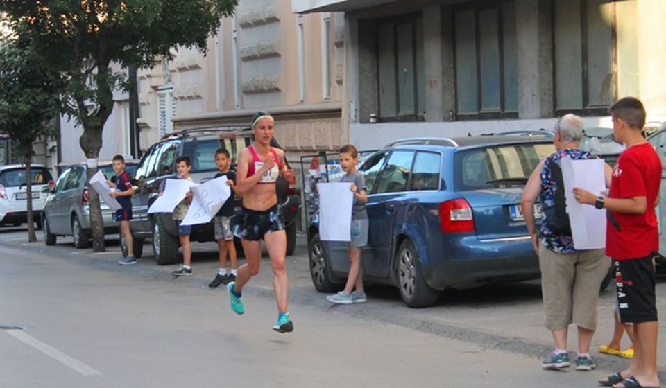 Teodora Simović iz Novog Pazara prva u polumaratonu u ženskoj konkurenciji. Foto VranjeNews