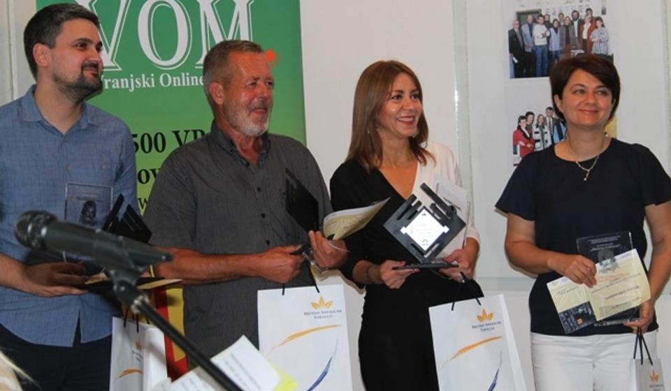 Prošlogodišnji laureati. Foto VranjeNews