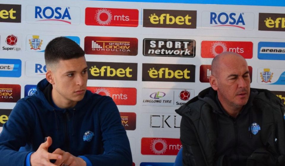 Mladi Milovanović i trener Dušan Đorđević. Foto FK Radnik