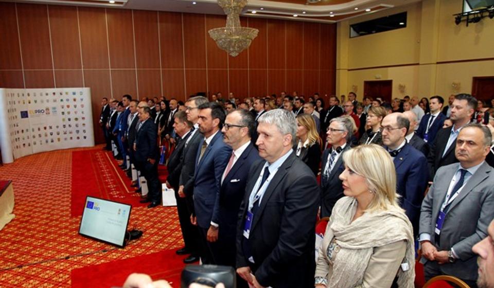 U Aranđelovcu obećana pomoć od 25 miliona evra za opštine i gradove u Srbiji. Foto Grad Vranje