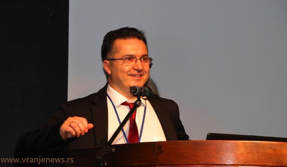 Kosta Zdravković, načelnik Dnevne bolnice za hemioterapiju. Foto VranjeNews