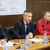 Susret sa novinarima: Slobodan Milenković sa odgovornim projektantom Rankom Gušićem i većnikom za zdravstvo Miroljubom Stankovićem. Foto Vranje News