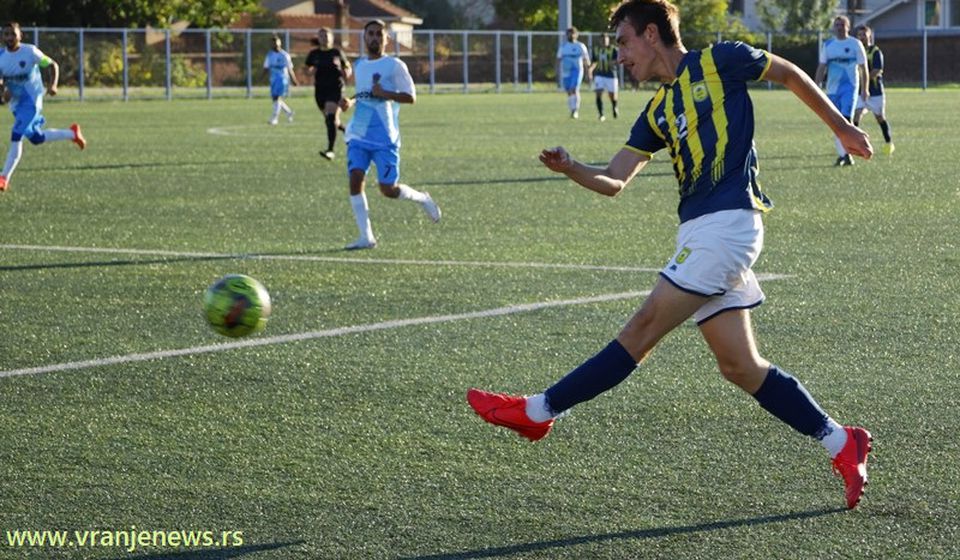 Dinamo Jug u stopu prati Mineralca: pobeda od 6:3 protiv As-a u ovom kolu. Foto ilustracija Vranje News