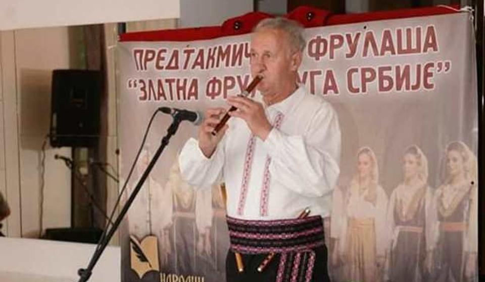 Nikolov najbolji u savremenom muziciranju na fruli. Foto ilustracija NU