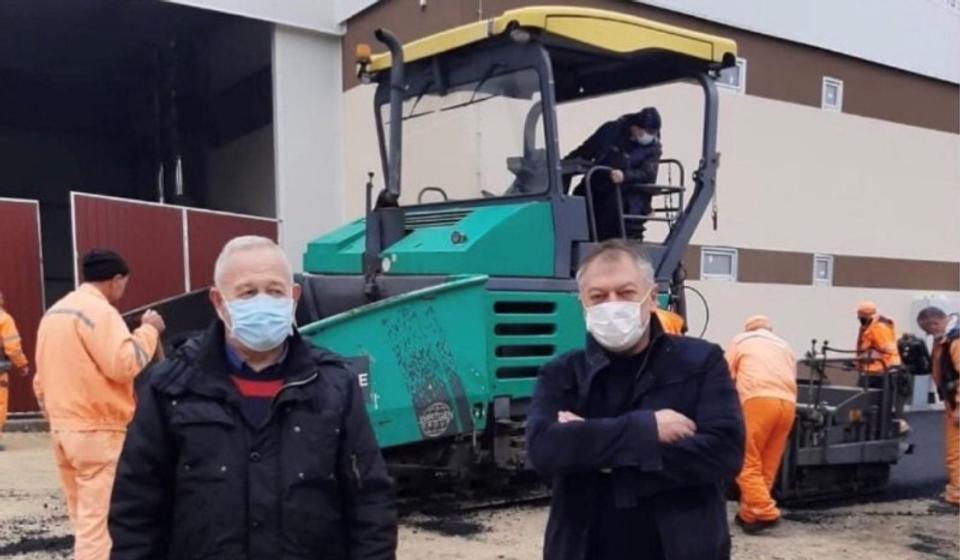 Ministar Tončev i direktor ZC Surdulica dr Dragan Kitanović. Foto ZC Surdulica