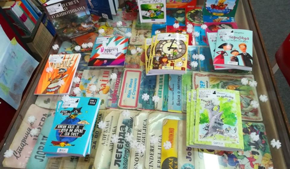 Stigli i novi naslovi za decu. Foto VranjeNews