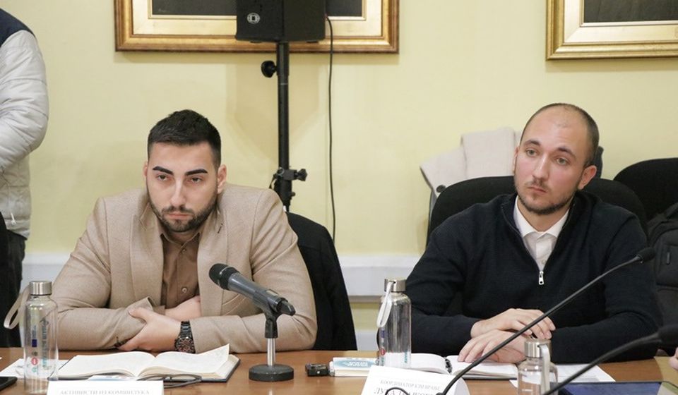 Ilić i predsednik KZM u Vranju Luka Trajković na prvom dijalogu sa gradonačelnikom. Foto Vranje News