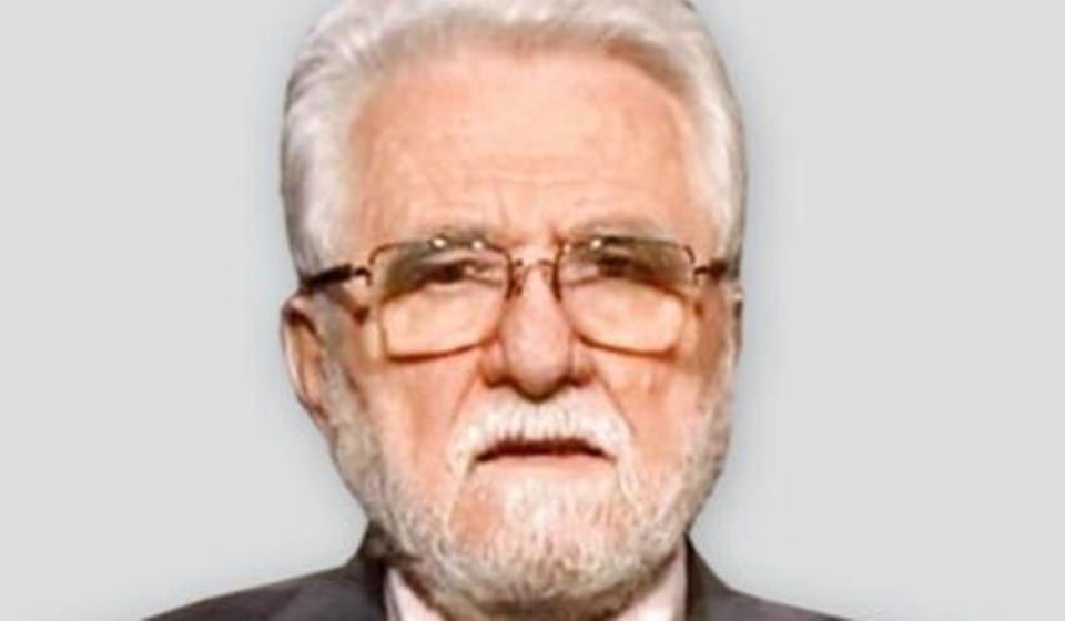  Jedina preporuka građanima je da nose maske, drže distancu i izbegavaju druženja - druge nema, tvrdi epidemiolog. Foto Fejsbuk profil Zorana Radovanovića