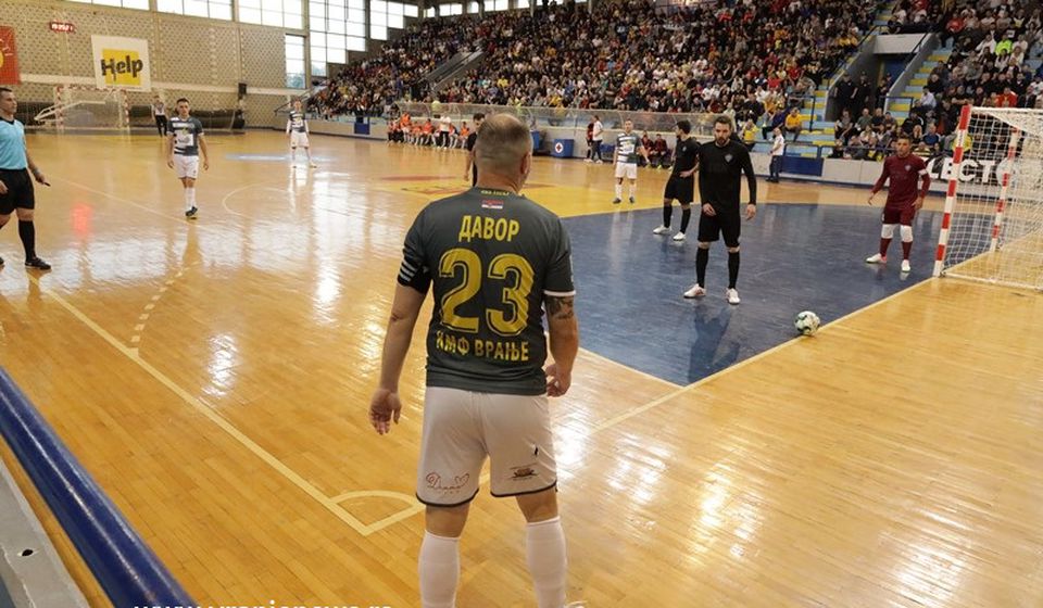 Od aktivnog igranja futsala oprostio se kapiten KMF Vranje Davor Tasić. Foto ilustracija Vranje News
