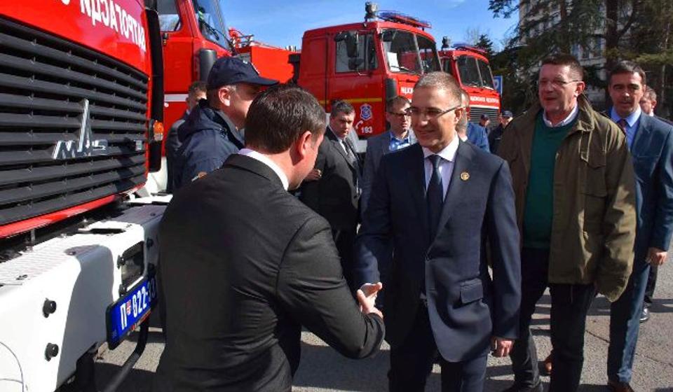 Vranjanci na primopredaji u Beogradu. Foto MUP