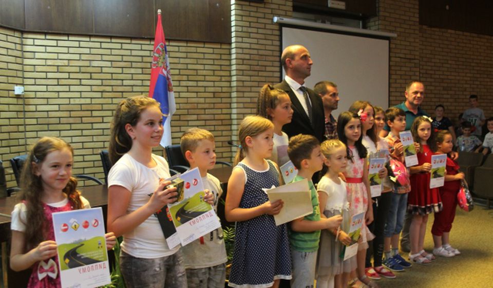 Svi dobitnici nagrada. Foto VranjeNews
