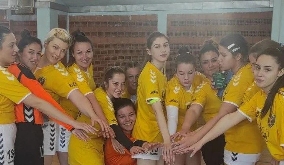 Vranjske rukometašice nakon pobede. Foto RSU Feniks