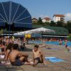 Prvi ovosezonski dani na hanskom bazenu. Foto opština Vladičin Han