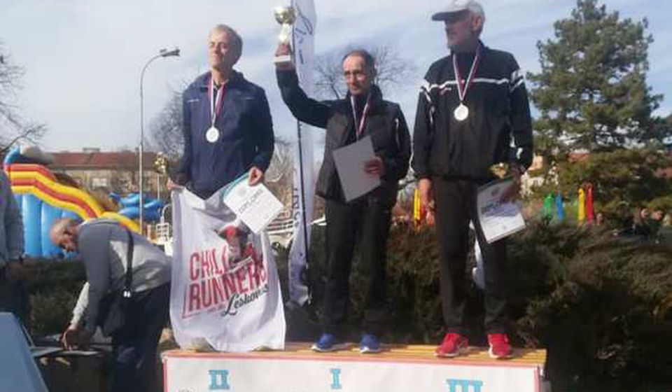 Dragan Bojović prvi u svojoj starosnoj kategoriji. Foto AK Vranjski maratonci