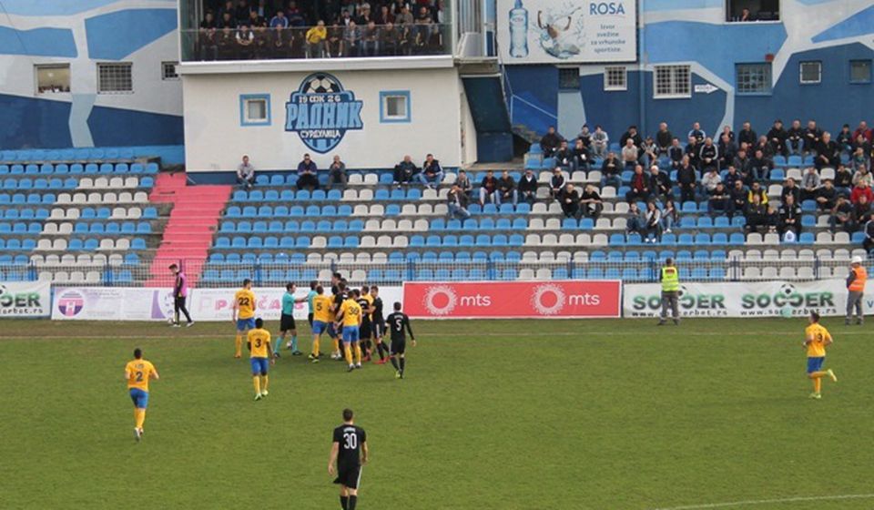 Česte varnice među igračima i prava muška, prvenstvena utakmica. Foto VranjeNews