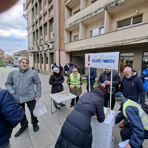 Štandovi i u Vranju. Foto Vranje news