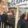 Kamberi i Arsić u razgovoru sa štrajkačima. Foto Bujanovačke