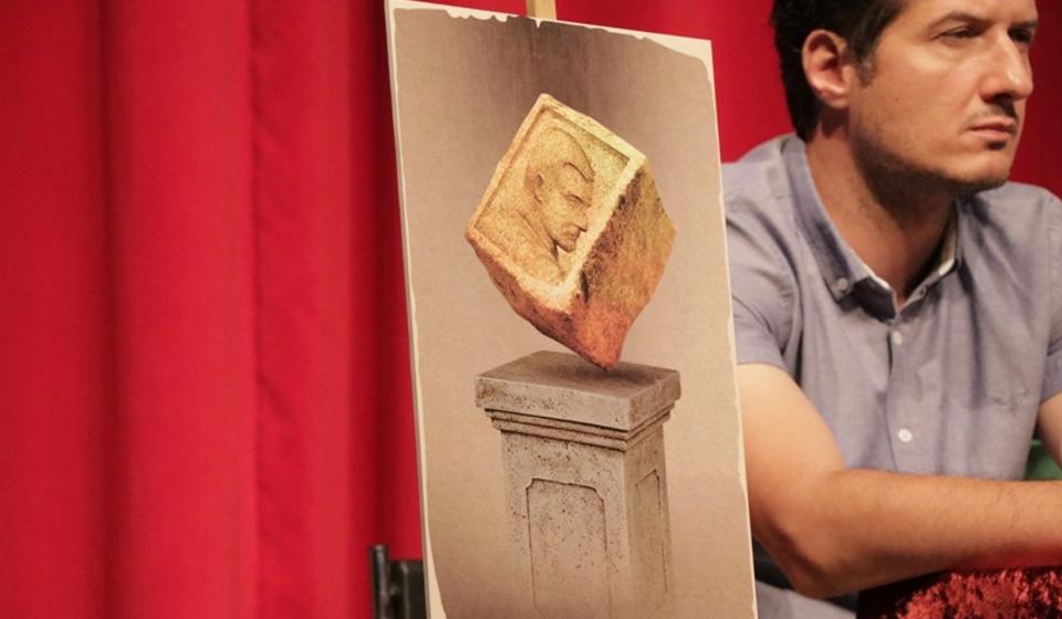 Idejno rešenje nagrade za najbolju predstavu festivala. Foto Vranje News