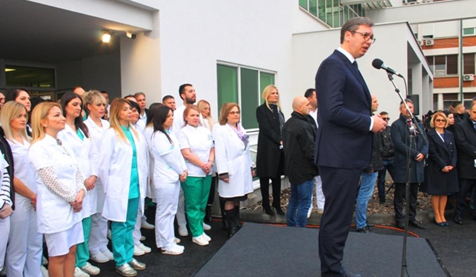 Vučuć na nedavnom otvaranju Hirurškog bloka u Vranju. Foto VranjeNews