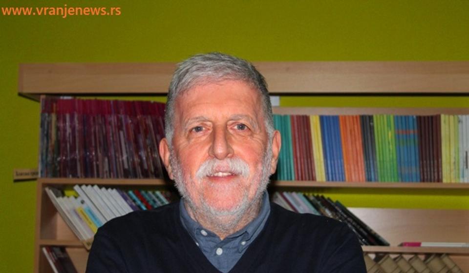 Prilikom poslednjeg boravka u Vranju u decembru 2018. Peca Popović pozirao je fotoreporteru Vranje News-a