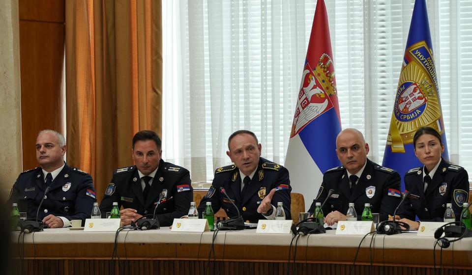 Dobru policiju odlikuje preventivan rad i bliskost s građanstvom, a ne represija. Foto MUP