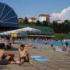 Prvi ovosezonski dani na hanskom bazenu. Foto opština Vladičin Han