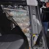 Droga bila u posebno izrađenim bunkerima iznad zadnjih točkova automobila. Foto Uprava carina
