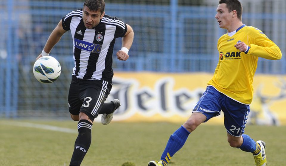 Treća sreća: Pajović (levo) ponikao u Partizanu. Foto crnobelanostalgija.com