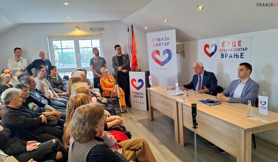 Detalj sa tribine Dragana Delića. Foto Vranje news