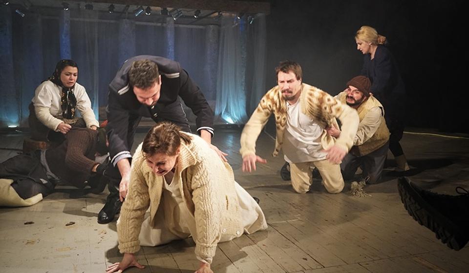 Redak primer političkog pozorišta bez reči o politici. Foto www.pulsteatar.org.rs