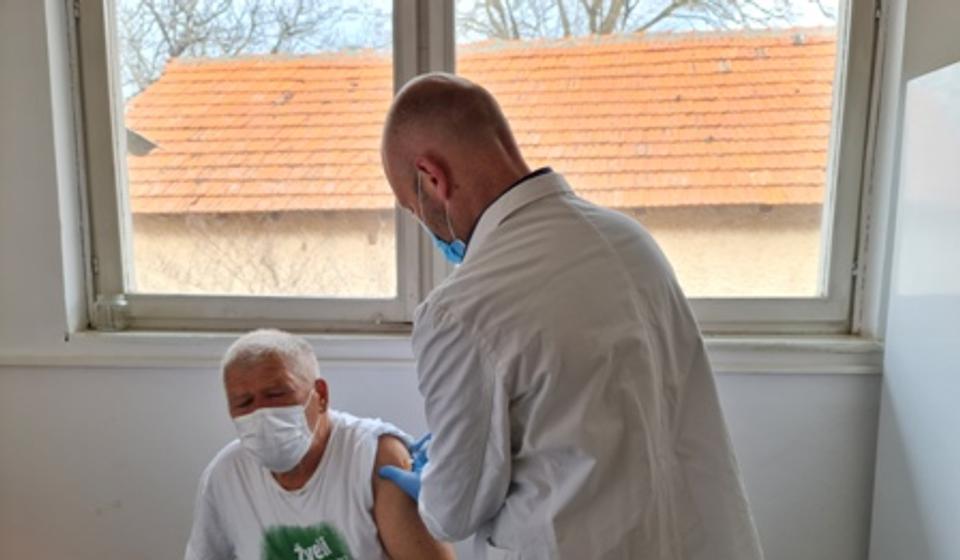 Na bolničkom lečenju samo građani koji nisu primili vakcine. Foto ZC Vranje