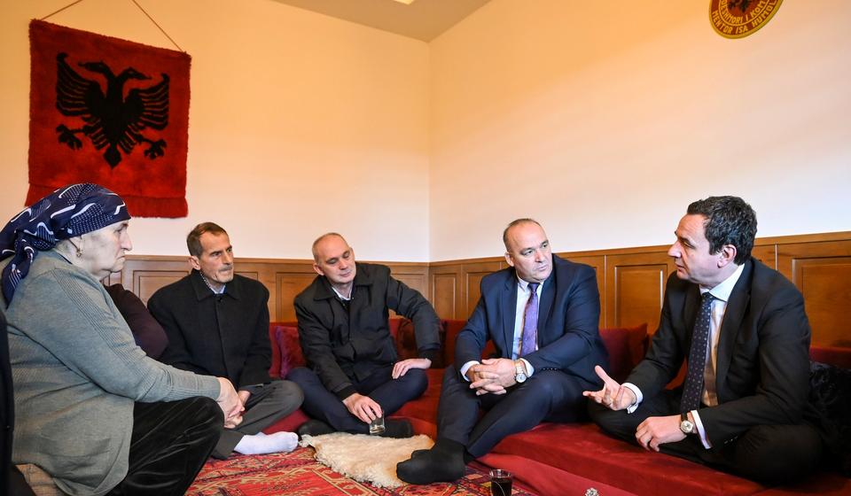 Foto Fejsbuk profil Aljbina Kurtija