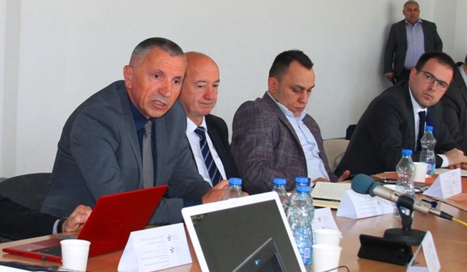 Razočarenje zbog politizacije privatizacije: Šaip Kamberi na skupu u Bujanovcu. Foto VranjeNews