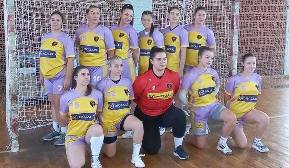 Rukometašice RSU Feniks na startu ovogodišnjeg takmičarskog ciklusa. Foto RSU Feniks