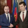 Darko Anačkov sa premijerom Bugarske Petkovim. Foto BSC
