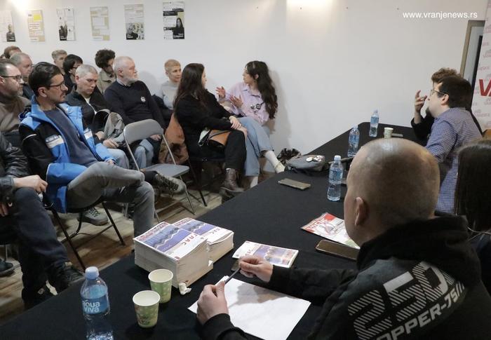 Detalj sa tematske tribine u Vranju. Foto Vranje news