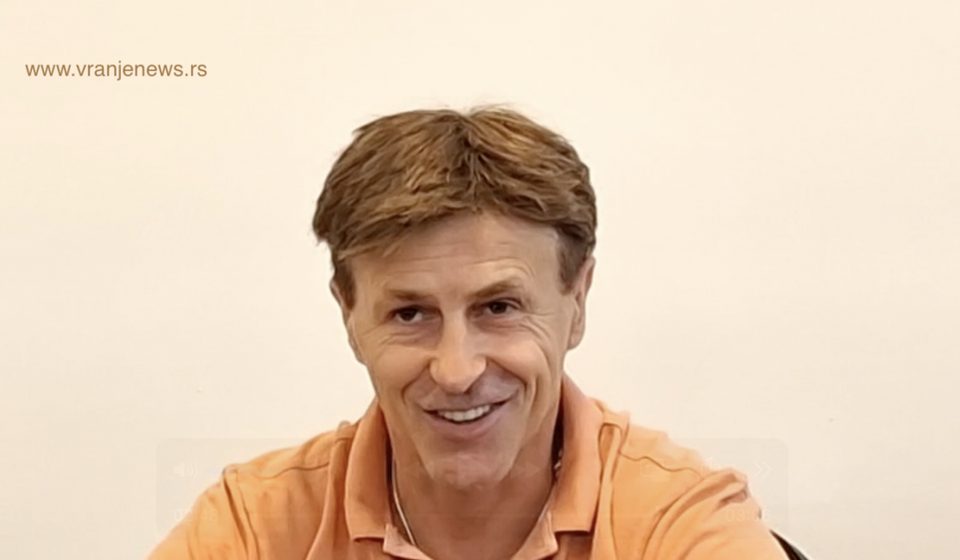 Dejan Aros, trener FK Dinamo Jug. Foto Vranje news